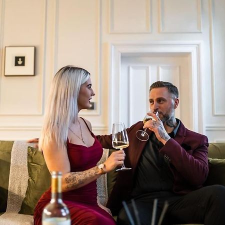 The Devonshire Suite - Your 5 Star West End Stay! Glasgow Esterno foto