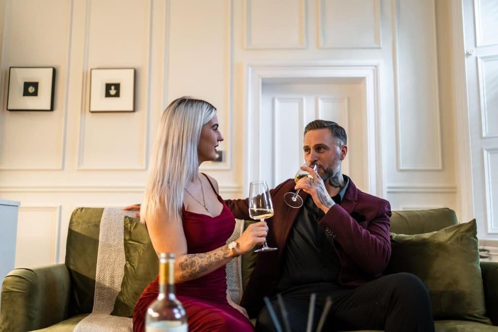 The Devonshire Suite - Your 5 Star West End Stay! Glasgow Esterno foto
