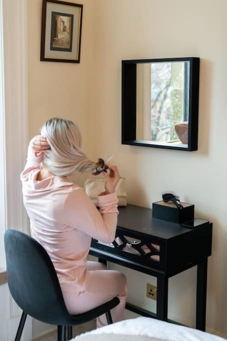 The Devonshire Suite - Your 5 Star West End Stay! Glasgow Esterno foto